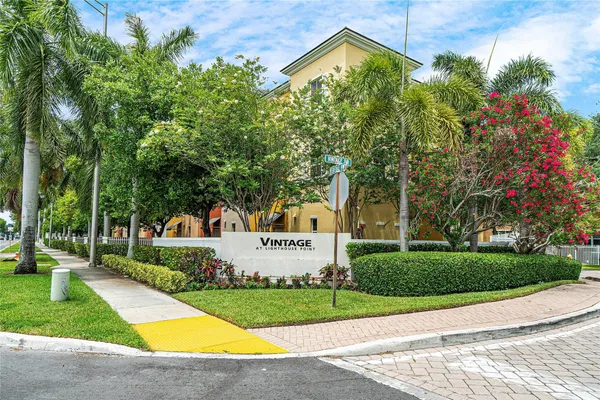 $2,850 | 2381 Vintage Drive, Lighthouse Point, FL 33064