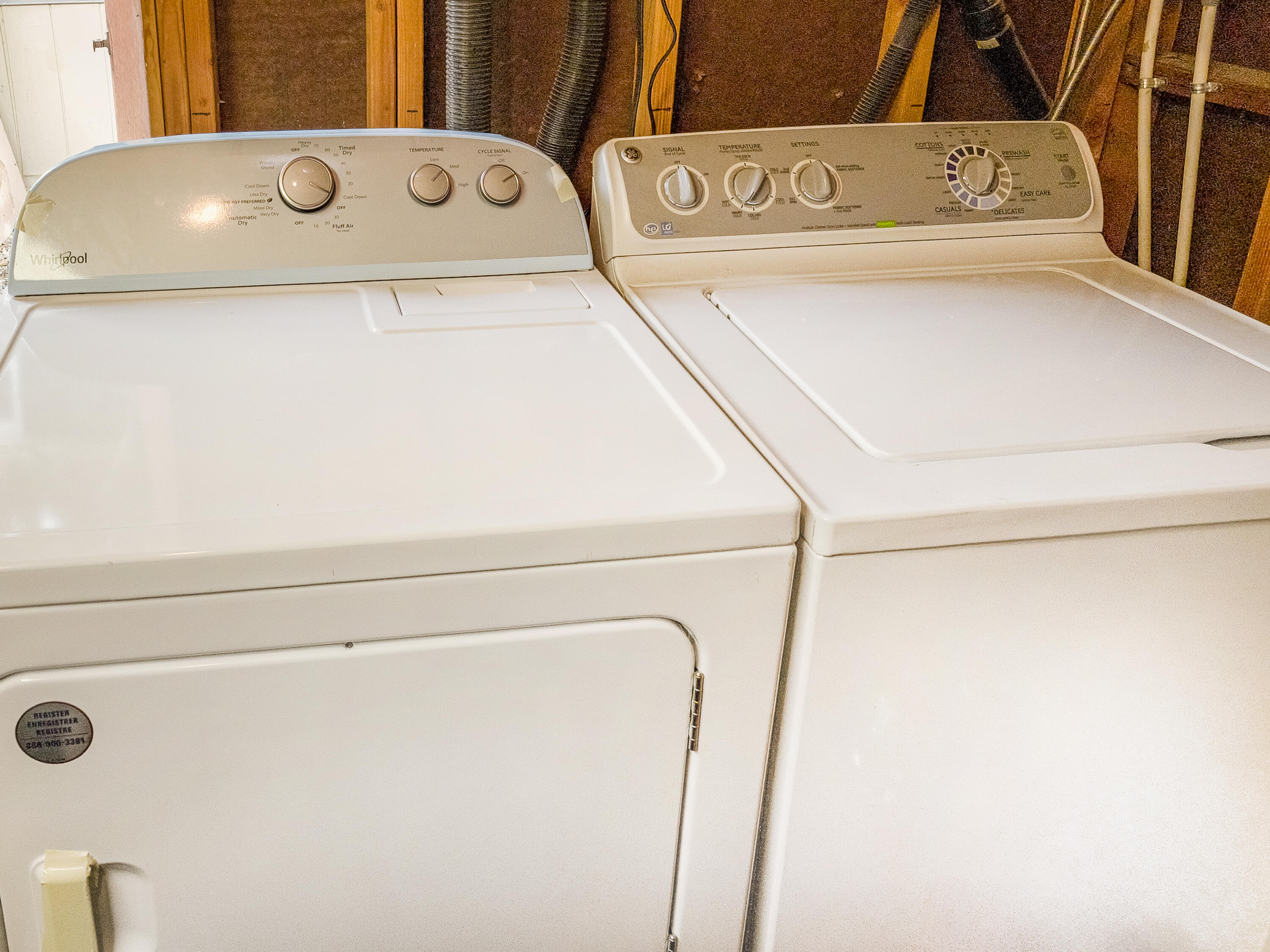 70200 Dillon Road, Unit 160 Desert Hot Springs, CA 92241 - Photo 24 of 31 a close up view of a microwave