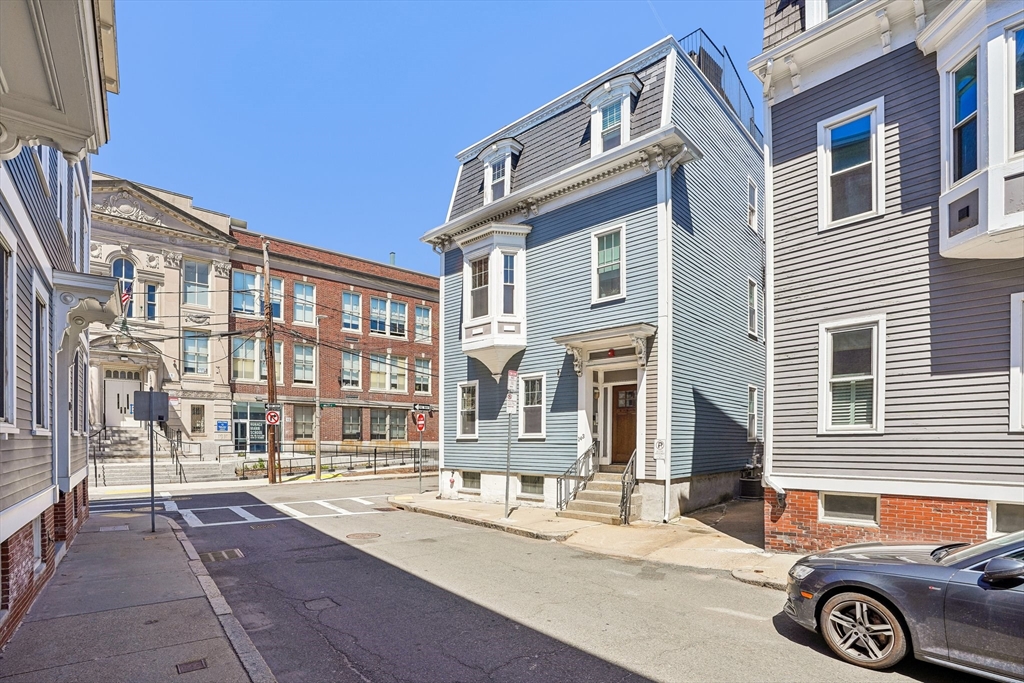 143 High Street, Unit 1 Boston, MA 02129 - Photo 21 of 22