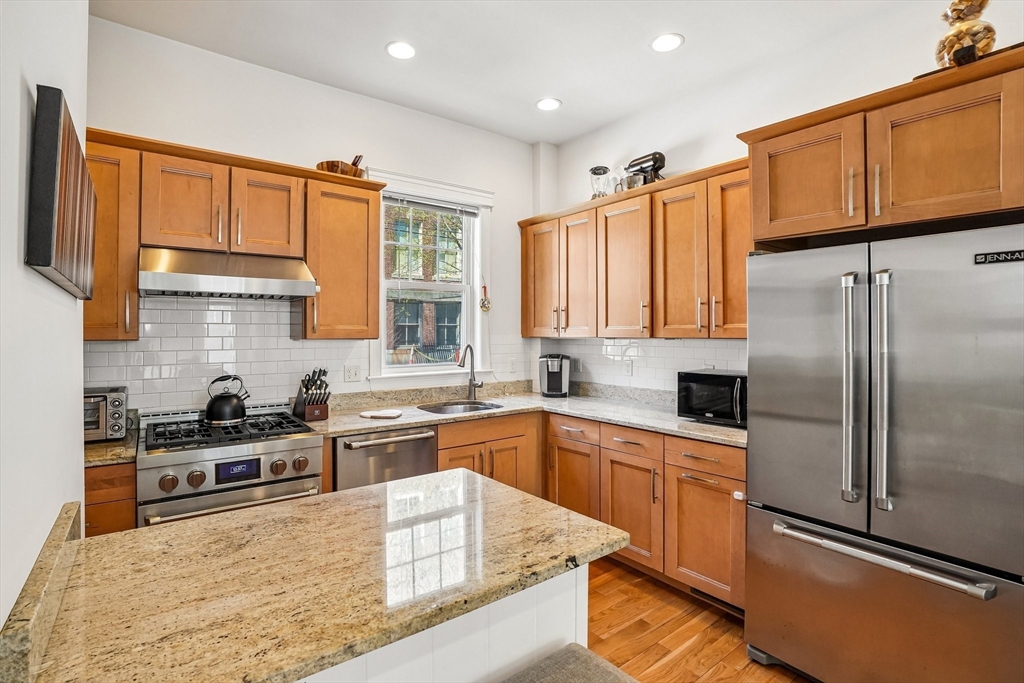 143 High Street, Unit 1 Boston, MA 02129 - Photo 5 of 22