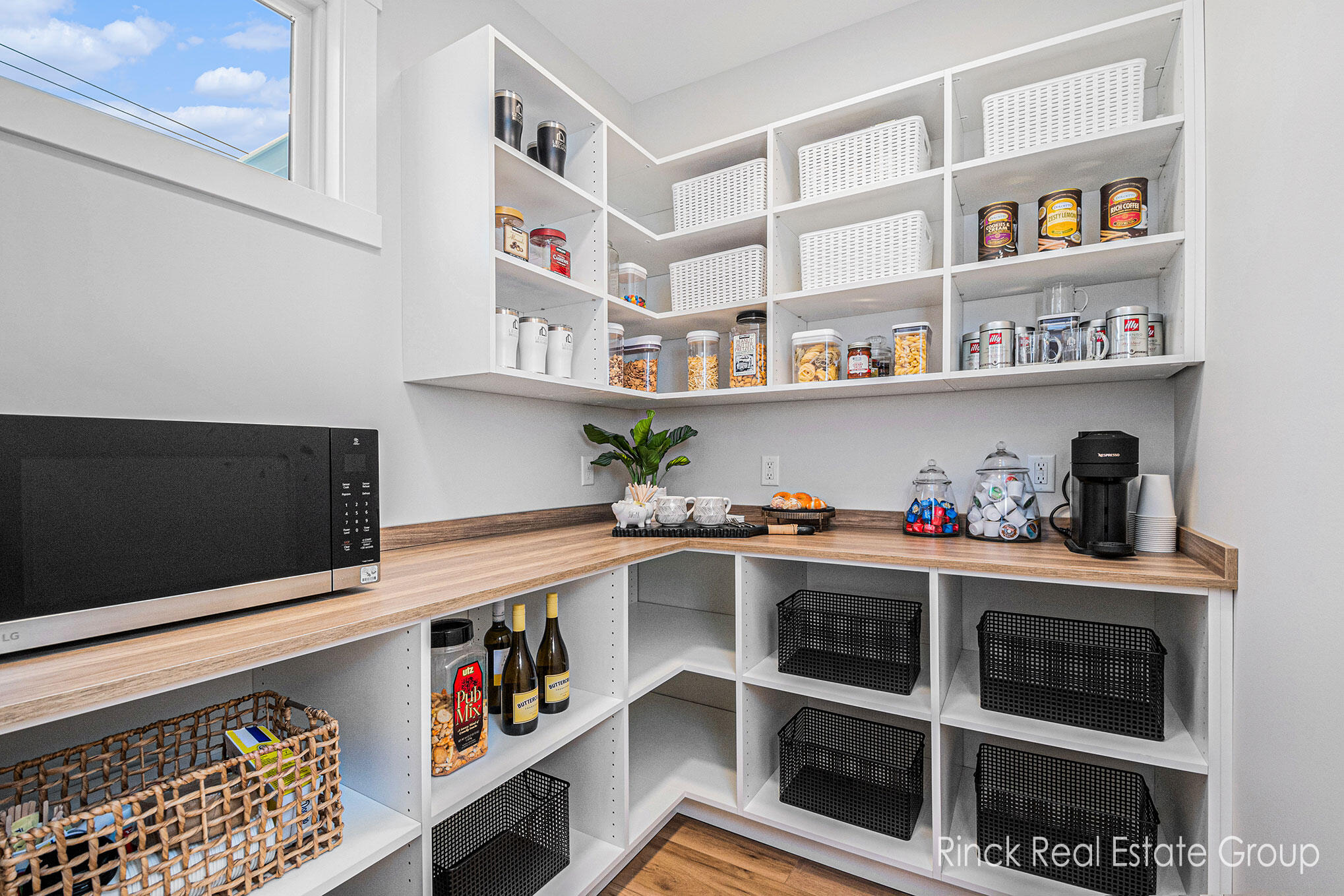 8432 Ravinewood Drive Jenison, MI 49428 - Photo 11 of 43 DSC_6843