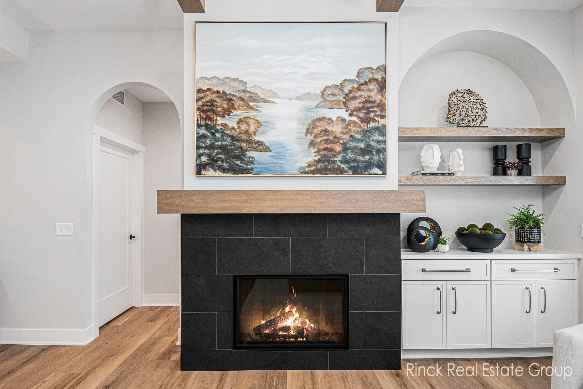 8432 Ravinewood Drive Jenison, MI 49428 - Photo 7 of 43 DSC_6772