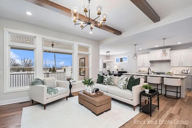 $731,830 | 8432 Ravinewood Drive, Jenison, MI 49428