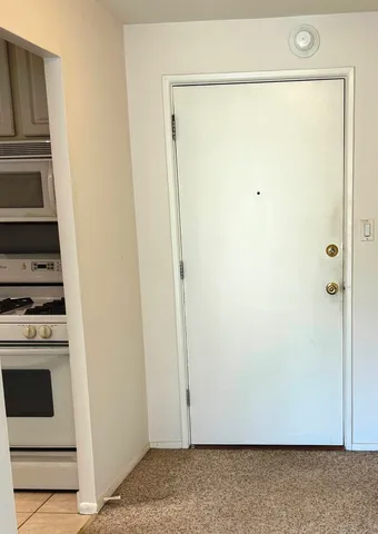 $159,500 | 230 Duane Street, Unit 3A, Glen Ellyn, IL 60137