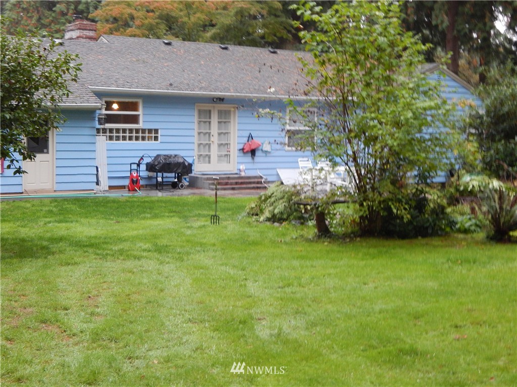 21904 49th Avenue Southeast Bothell, WA 98021 - Photo 3 of 16