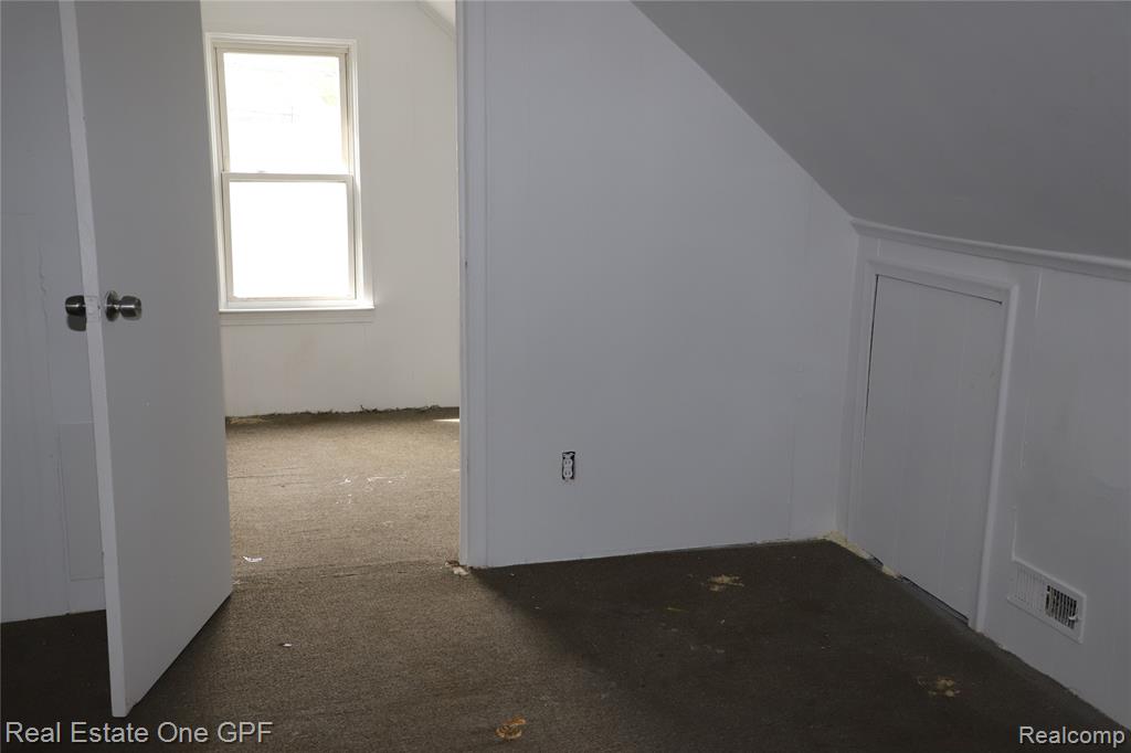 7052 Rivard Avenue Warren, MI 48091 - Photo 12 of 12