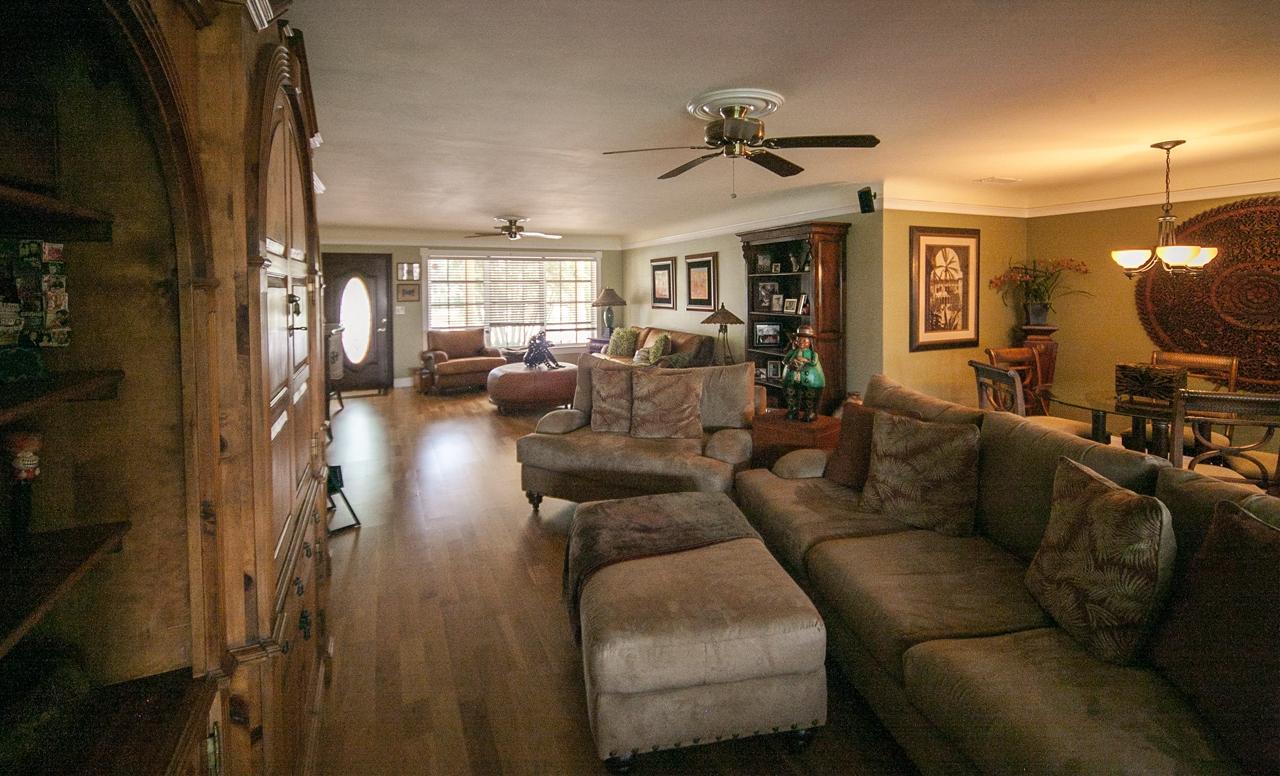 623 West Camino Real Boca Raton, FL 33486 - Photo 1 of 24 Living Room/Family Room