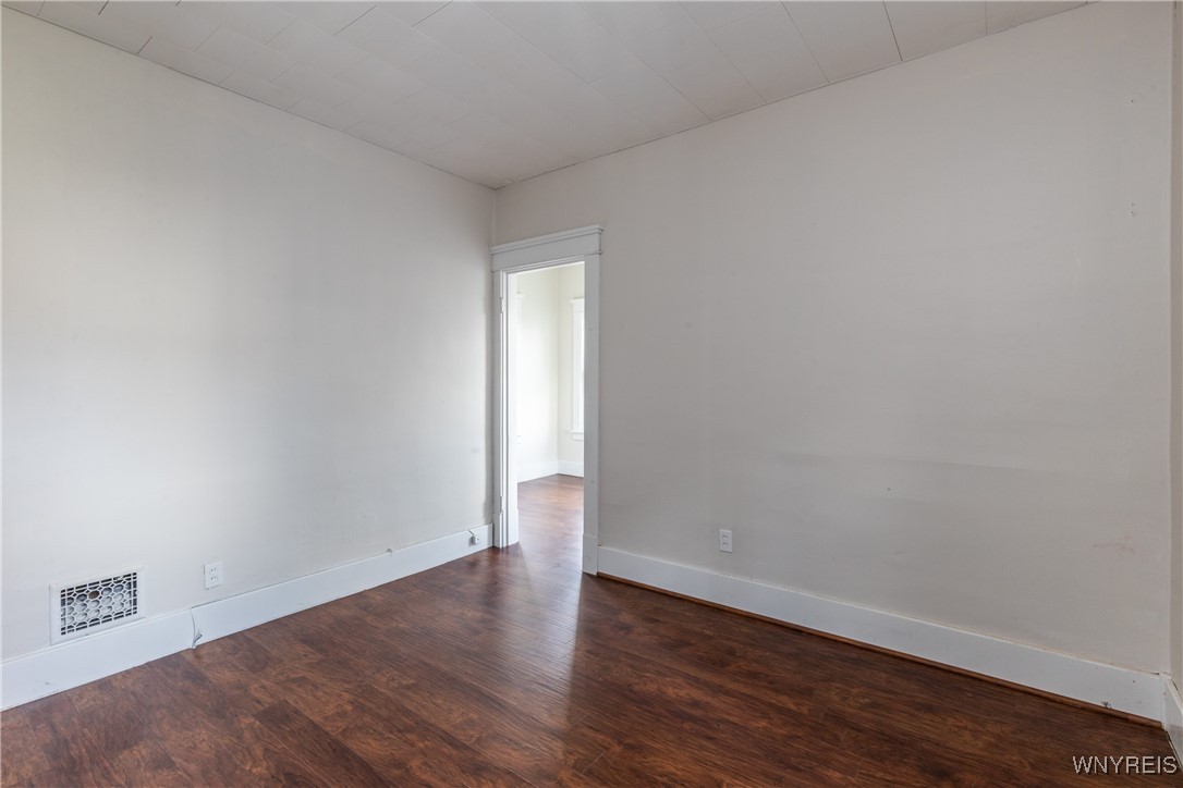 150 Roesch Avenue Buffalo, NY 14207 - Photo 23 of 50