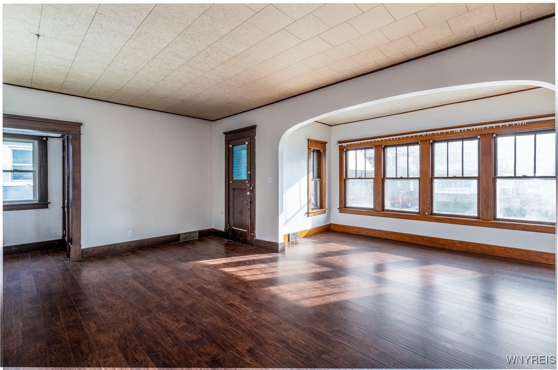 150 Roesch Avenue Buffalo, NY 14207 - Photo 6 of 50