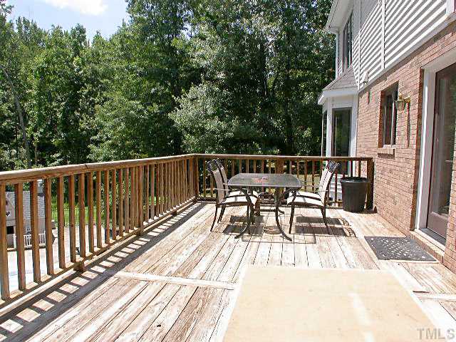 9512 Springdale Drive Raleigh, NC 27613 - Photo 8 of 11 Gallery Image 8
