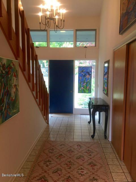 187 Old Stockbridge Road Lenox, MA 01240 - Photo 7 of 37 Foyer