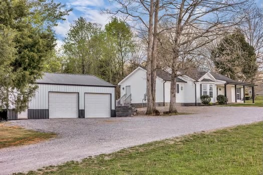 187 Long Road Charlotte, TN 37036 - Photo 4 of 60 Gallery Image 4