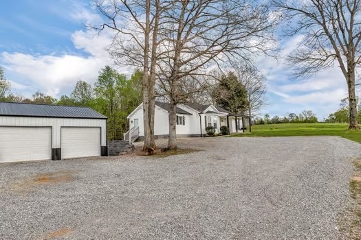 187 Long Road Charlotte, TN 37036 - Photo 5 of 60 Gallery Image 5