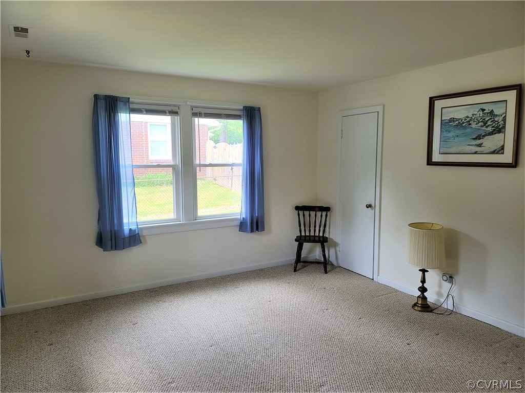 7416 Stoneman Road Henrico, VA 23228 - Photo 4 of 14 Gallery Image 4
