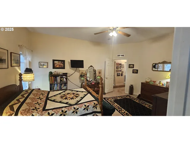 $550,000 | 1525 Braunda Drive, Roseburg, OR 97471