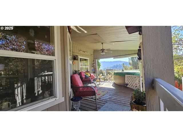 $550,000 | 1525 Braunda Drive, Roseburg, OR 97471