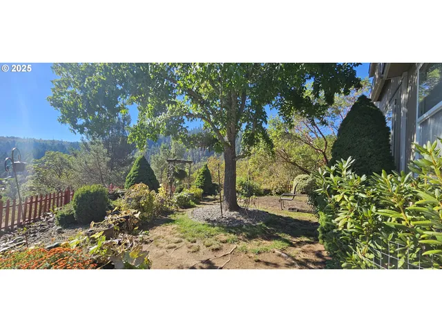 $550,000 | 1525 Braunda Drive, Roseburg, OR 97471