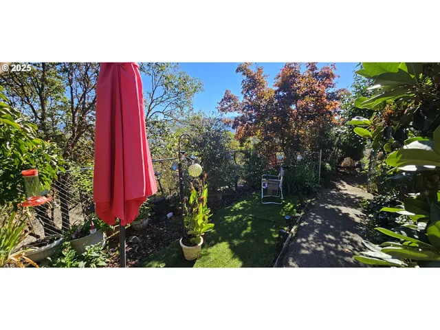 $550,000 | 1525 Braunda Drive, Roseburg, OR 97471