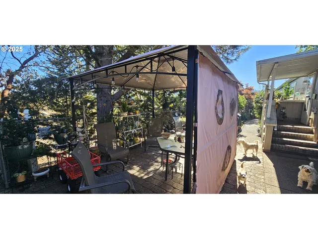 $550,000 | 1525 Braunda Drive, Roseburg, OR 97471