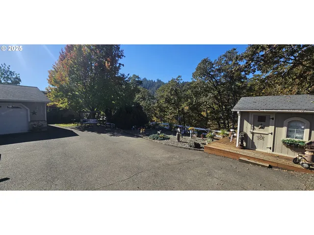 $550,000 | 1525 Braunda Drive, Roseburg, OR 97471