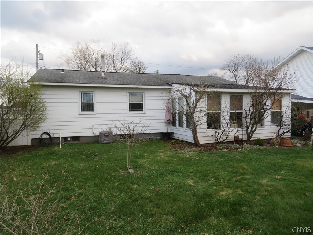 433 Van Dyke Road Utica, NY 13502 - Photo 6 of 20