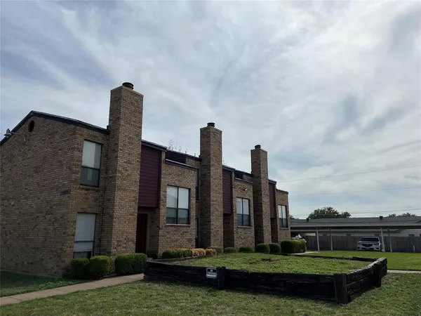 $1,200 | 4825 Diaz Avenue, Unit 3, Fort Worth, TX 76107