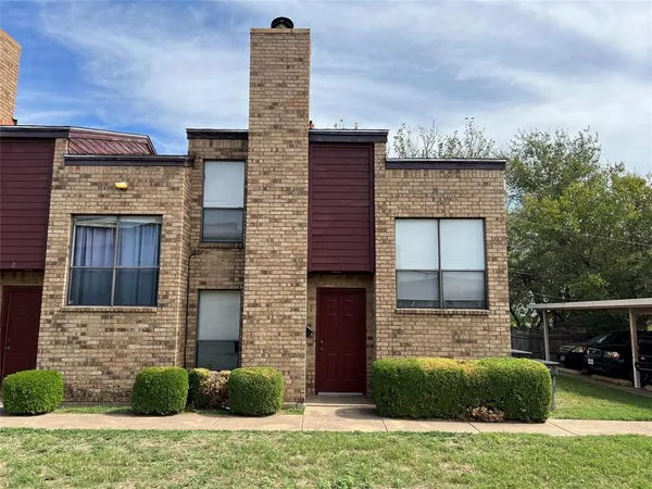 $1,200 | 4825 Diaz Avenue, Unit 3, Fort Worth, TX 76107