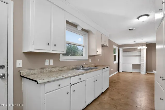 $89,900 | 945 Valencia Street, Jackson, MS 39204