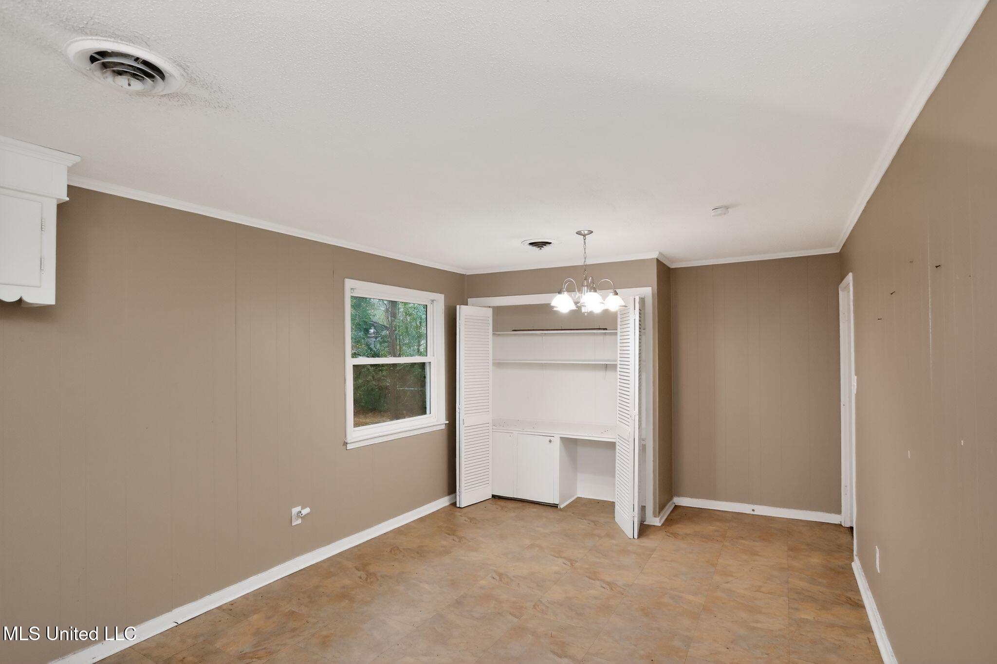 945 Valencia Street Jackson, MS 39204 - Photo 24 of 37 24_945_Valencia_St_Jackson_MS_39204-Dini