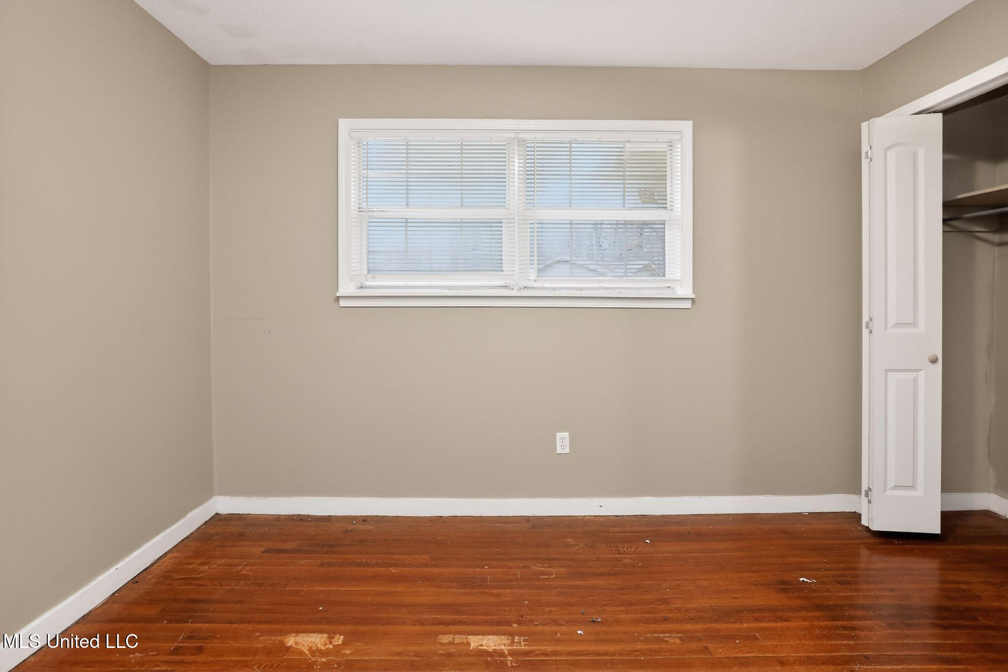 945 Valencia Street Jackson, MS 39204 - Photo 25 of 37 25_945_Valencia_St_Jackson_MS_39204-Bedr