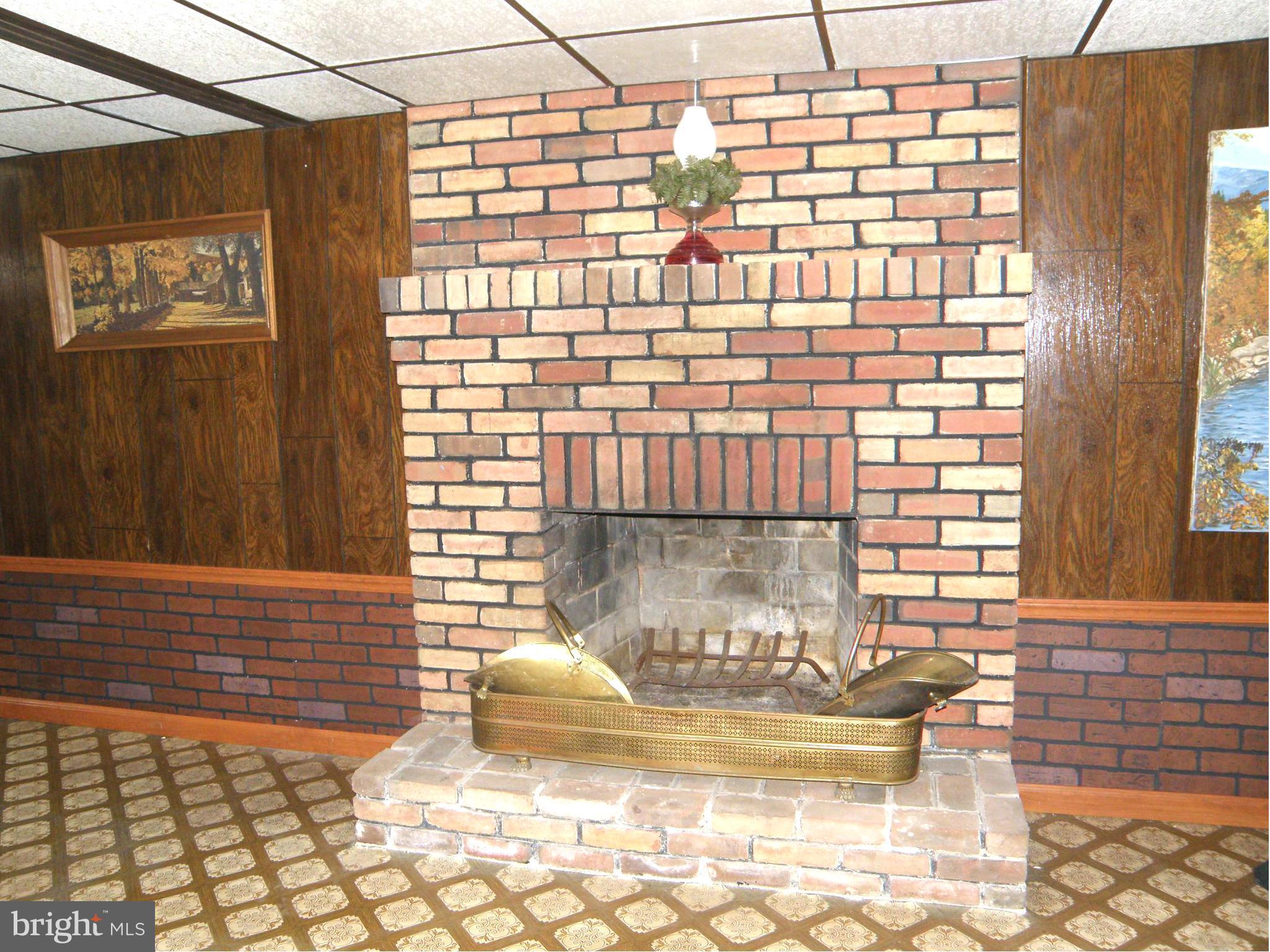 5904 Medora Road Linthicum Heights, MD 21090 - Photo 13 of 20 a view of a door and chair
