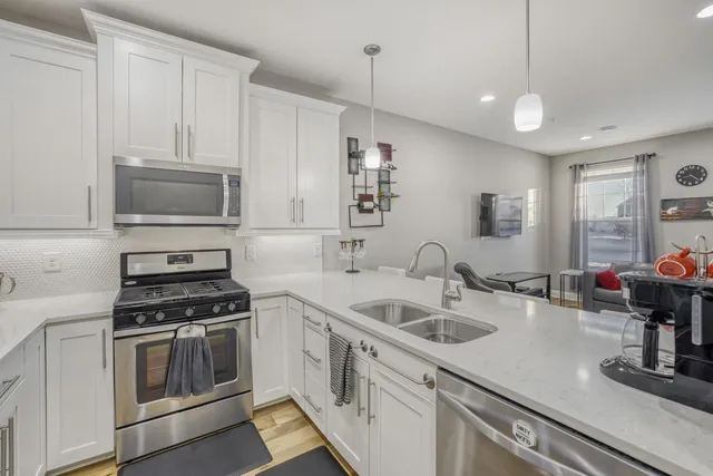 $359,900 | 8358 Hemlock Lane North, Maple Grove, MN 55369