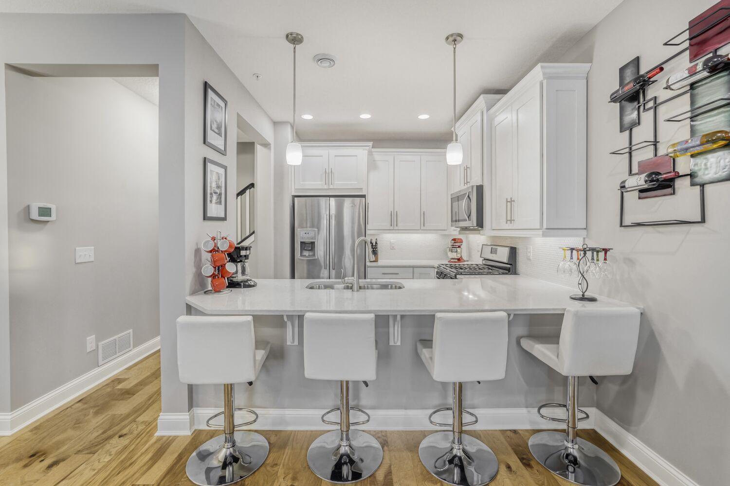 8358 Hemlock Lane North Maple Grove, MN 55369 - Photo 5 of 33