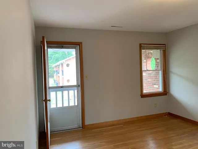 $1,600 | 111 Green Street, Unit 3, Warrenton, VA 20186