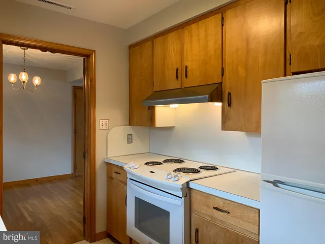 $1,600 | 111 Green Street, Unit 3, Warrenton, VA 20186