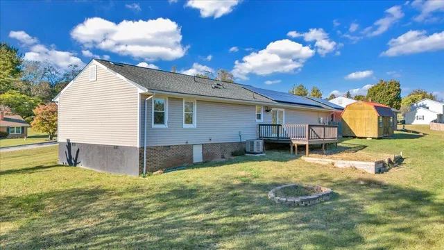 $320,000 | 282 Lakeview Drive, Roanoke, VA 24012