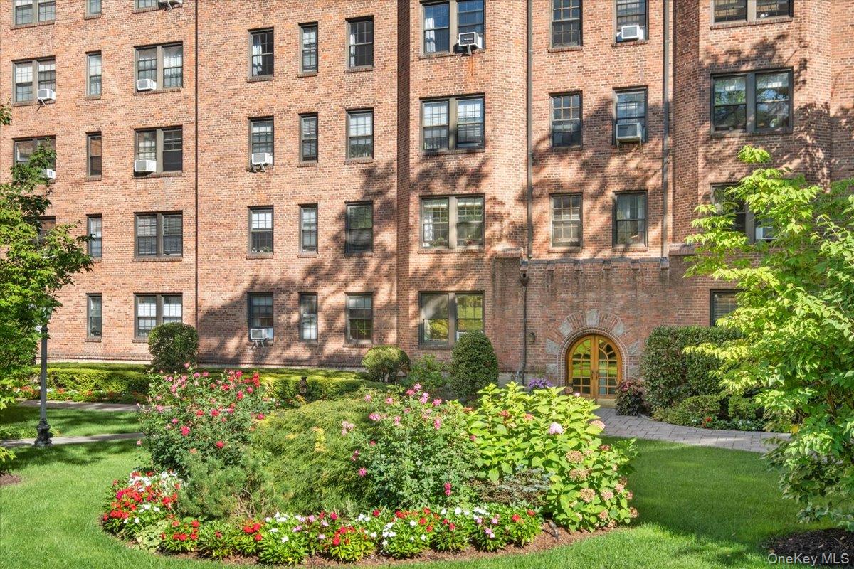 178 Garth Road, Unit TL Scarsdale, NY 10583 - Photo 22 of 29 Scarsdale Manor