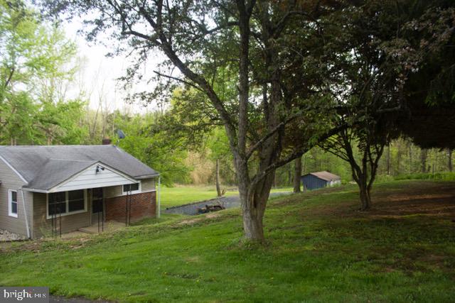 1365 Wright Road Quakertown, PA 18951 - Photo 3 of 22