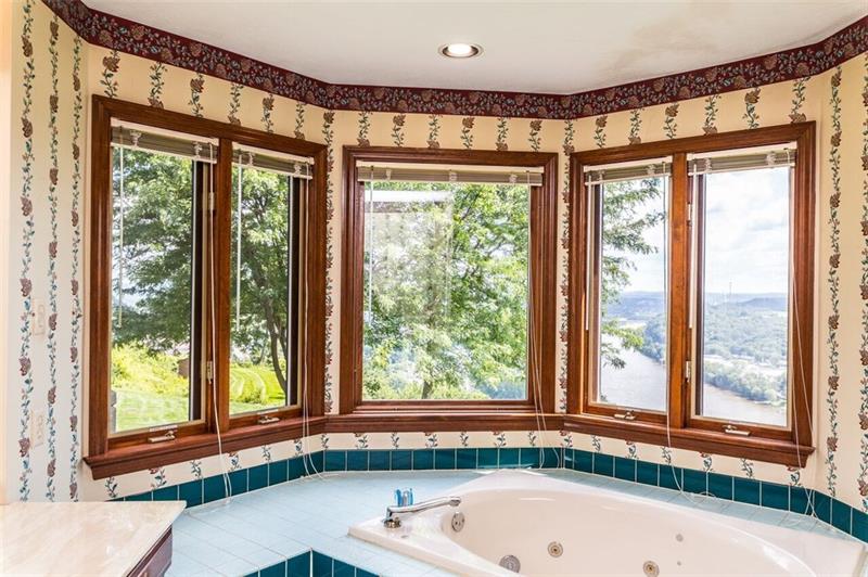 171 Shadow Ridge Drive Pittsburgh, PA 15238 - Photo 19 of 25 Gallery Image 19