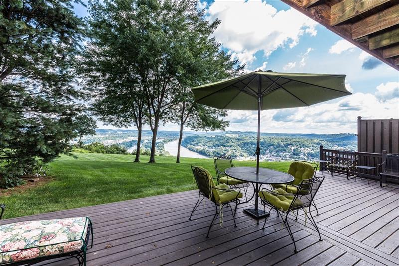 171 Shadow Ridge Drive Pittsburgh, PA 15238 - Photo 4 of 25 Gallery Image 4