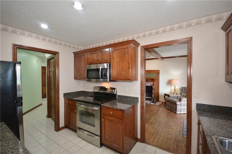 171 Shadow Ridge Drive Pittsburgh, PA 15238 - Photo 8 of 25 Gallery Image 8