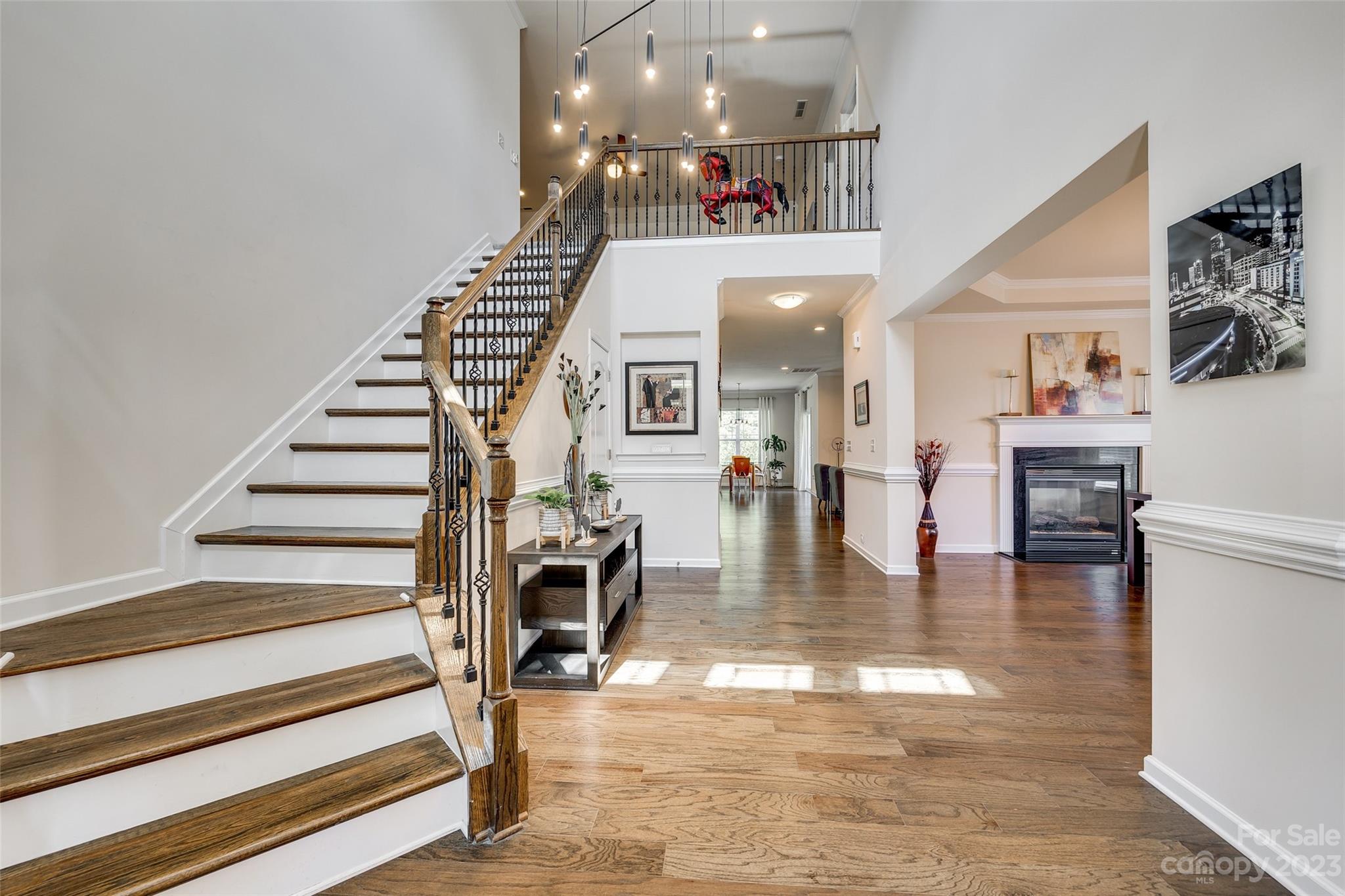 423 Harrier Crossing Circle Fort Mill, SC 29708 - Photo 4 of 36 a view of entryway and hall