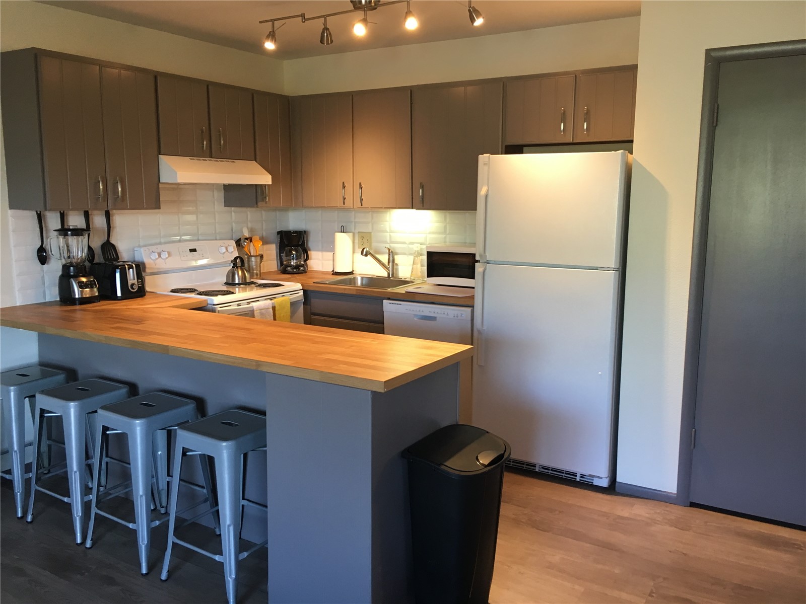 180 Evergreen Road, Unit 301 Dillon, CO 80435 - Photo 2 of 23 Gallery Image 2
