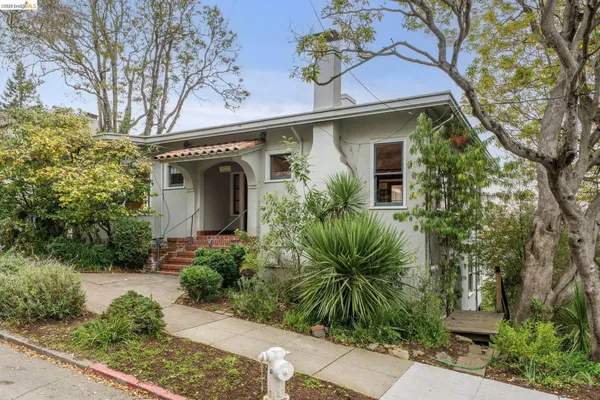 $949,000 | 2600 Hilgard Avenue, Berkeley, CA 94709