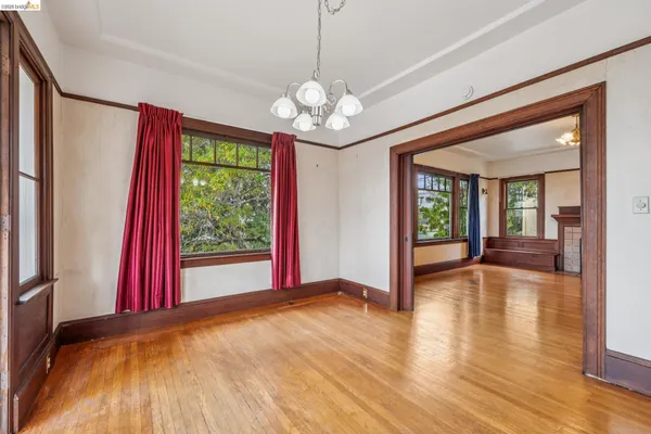 $949,000 | 2600 Hilgard Avenue, Berkeley, CA 94709