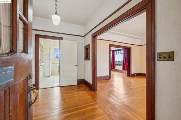 $949,000 | 2600 Hilgard Avenue, Berkeley, CA 94709