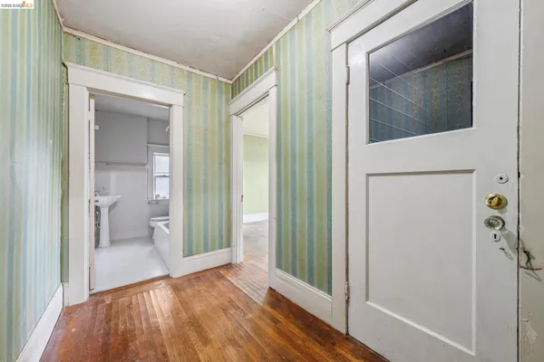 $949,000 | 2600 Hilgard Avenue, Berkeley, CA 94709