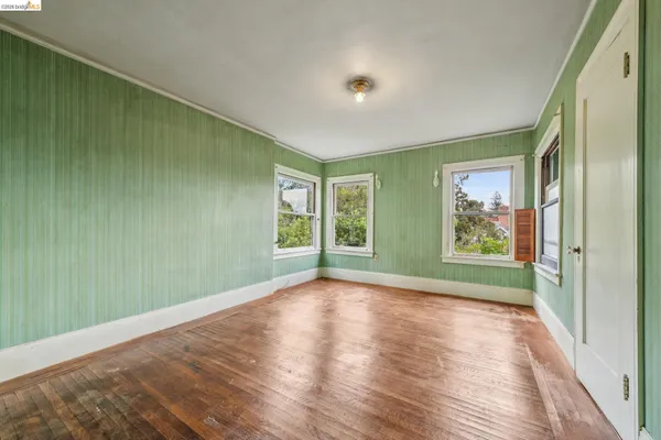 $949,000 | 2600 Hilgard Avenue, Berkeley, CA 94709