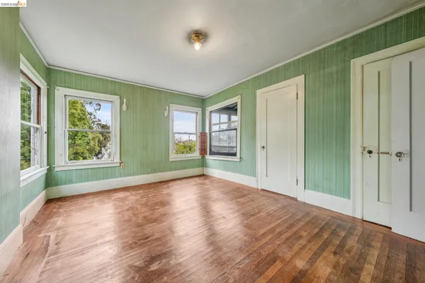 $949,000 | 2600 Hilgard Avenue, Berkeley, CA 94709