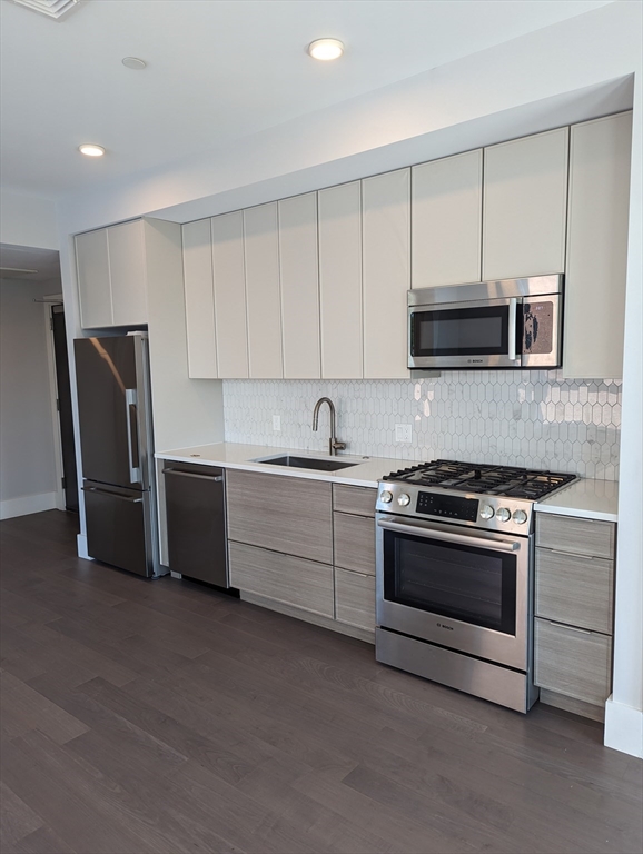 3193 Washington Street, Unit 407 Boston, MA 02130 - Photo 7 of 10